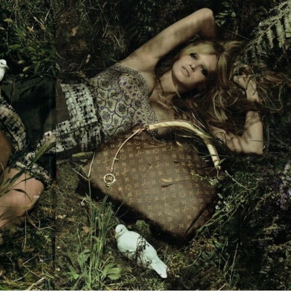 LOUIS VUITTON Artsy MM, Discontinued - Picture 6 of 8